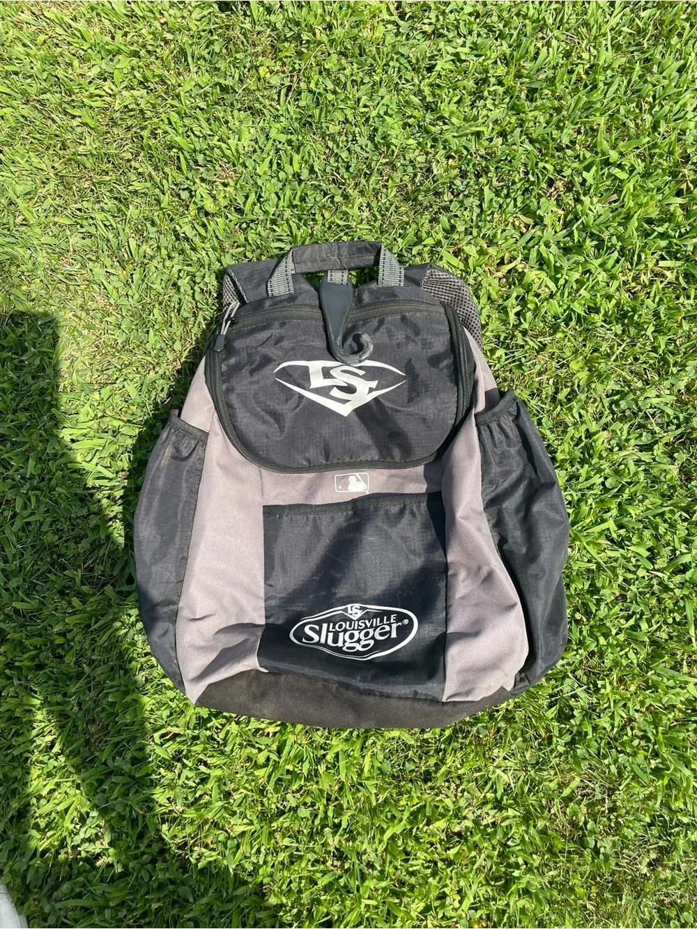 LOUISVILLE SLUGGER MLB Licensed 3 Stick Youth Baseball Equipment Bag